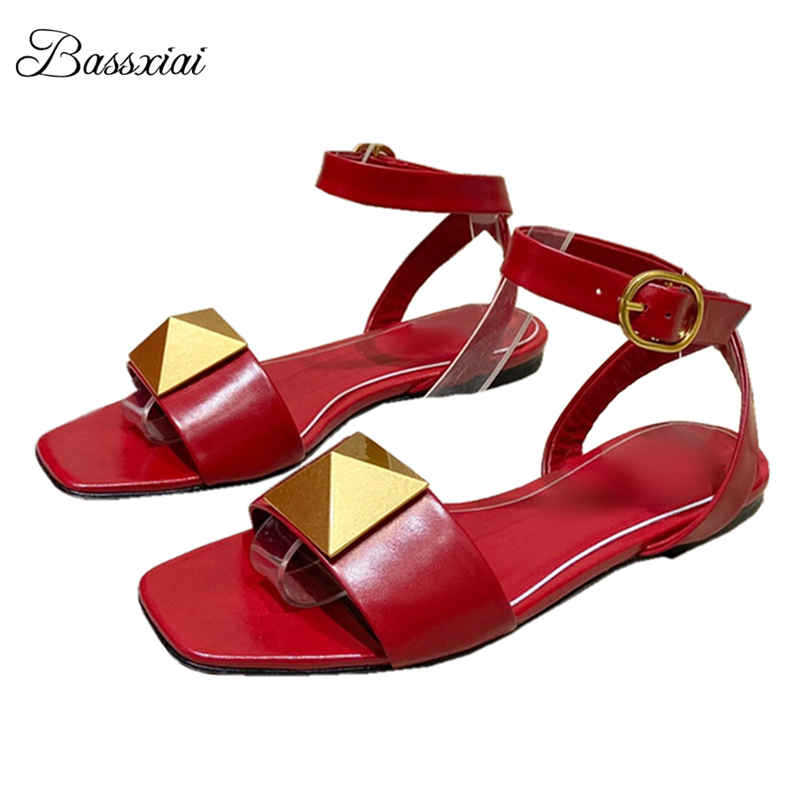 Leatherwork Rivets - Große Nietenschnalle Dekor Sandalen für Mädchen